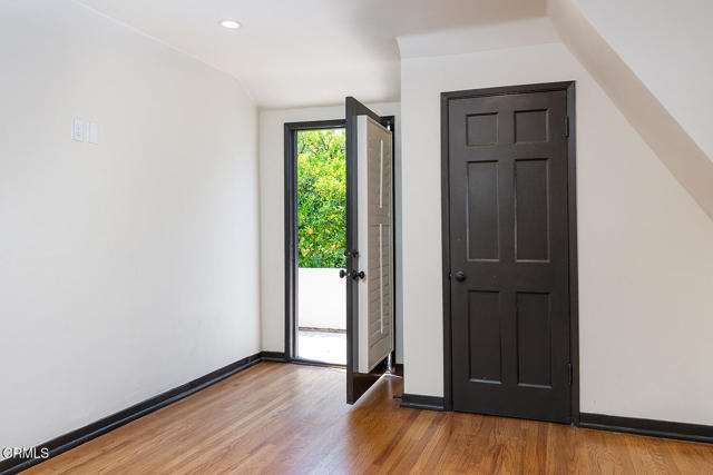 2525 Monterey Road, San Marino CA: https://media.crmls.org/mediaz/bf249bd0-bf44-4509-bc10-c7125d7b383c.jpg
