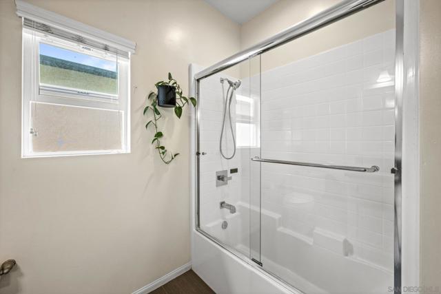 1289 Donax, Imperial Beach CA: https://media.crmls.org/mediaz/bf25ef40-bb27-4598-a637-54b8af9eee13.jpg