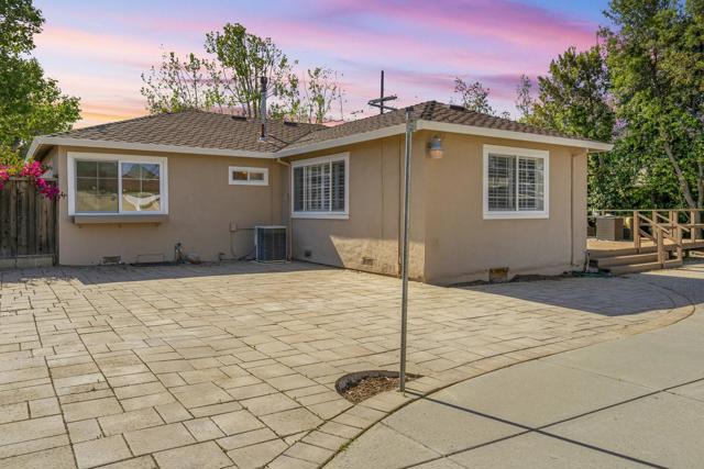 1394 Pauline Drive, Sunnyvale CA: https://media.crmls.org/mediaz/bf25ffe9-548f-45f7-924c-698af7229532.jpg