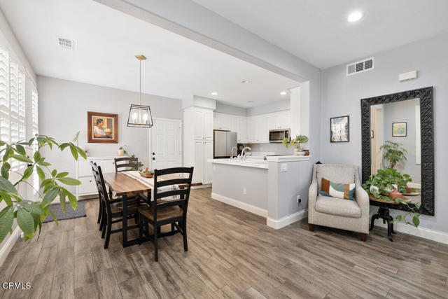 Detail Gallery Image 7 of 24 For 535 Starboard Ln, Port Hueneme,  CA 93041 - 3 Beds | 2/1 Baths