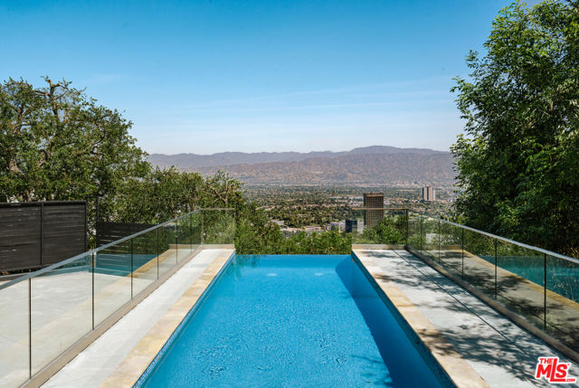 Image 15 of 20 For 7825 Torreyson Drive