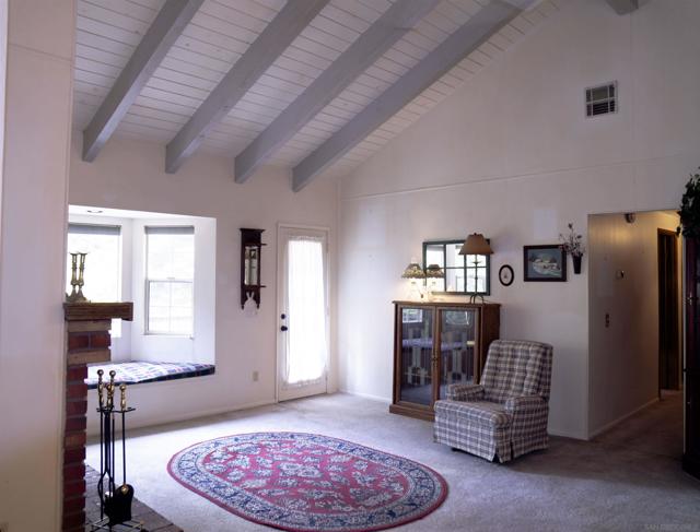 26582 Lake Forest Drive, Twin Peaks CA: https://media.crmls.org/mediaz/bf2890f0-e3d1-4b11-b228-7c55621983b8.jpg