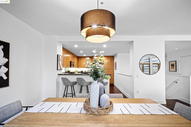 438 W Grand Ave, Oakland CA: https://media.crmls.org/mediaz/bf28b862-4e5c-49f7-b734-bcc9da9c7549.jpg