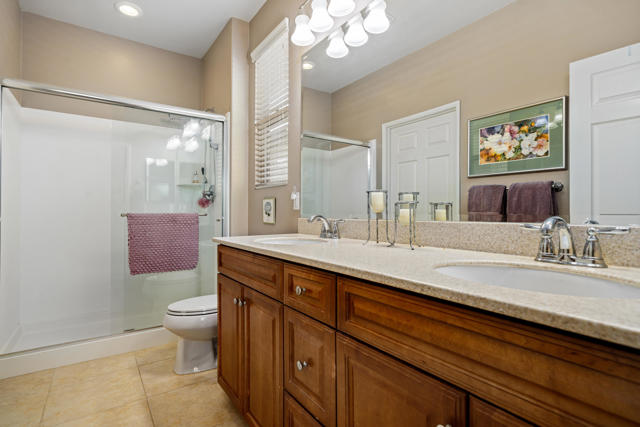 39859 Corte Velado, Indio CA: https://media.crmls.org/mediaz/bf293e62-ea42-46e6-af3c-f0c953dca21d.jpg