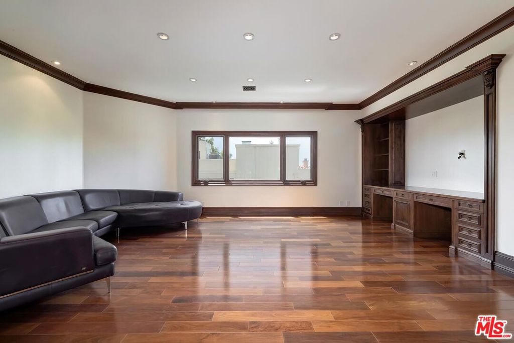MLS #26842247 image #32