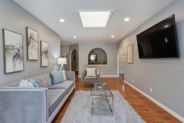 16761 Willow Creek Drive, Morgan Hill CA: https://media.crmls.org/mediaz/bf29e391-bdb7-4681-9945-34c3a6c94f97.jpg