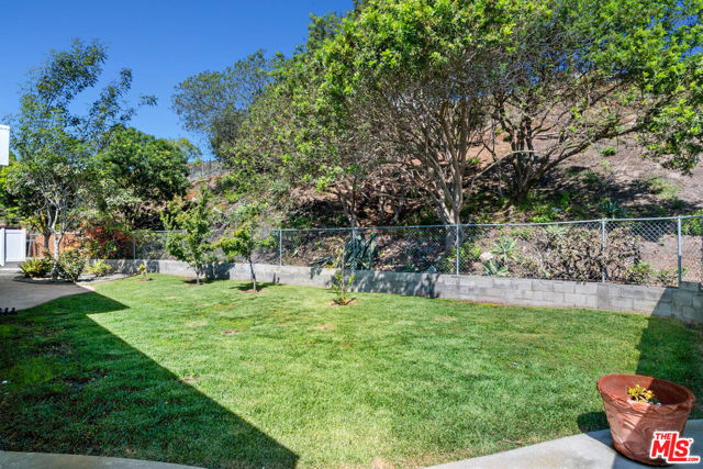 Drew Fenton | 18073 Sandy Cape Drive Pacific Palisades CA | MLS: 7432418