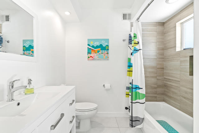 1175 E San Lucas Road, Palm Springs CA: https://media.crmls.org/mediaz/bf2a375a-5bc4-4250-aeb4-3884cde070c1.jpg