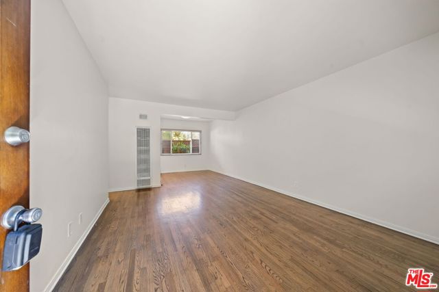 1517 Harvard Street, 3 photo 4