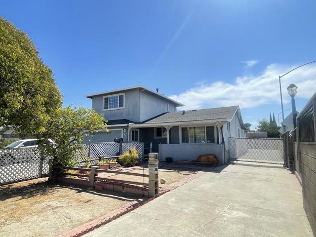 1701 S Capitol Avenue, San Jose CA: https://media.crmls.org/mediaz/bf2a9dac-a261-44c1-a05c-d01decc5fb14.jpg