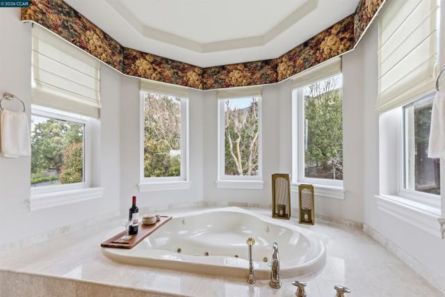 2981 GRAPEVINE TER, Fremont CA: https://media.crmls.org/mediaz/bf2ab35f-122c-43cc-acd6-8d126e77e1ec.jpg