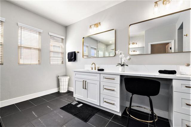 Detail Gallery Image 16 of 31 For 1924 Crossroads St, Chula Vista,  CA 91915 - 5 Beds | 4 Baths