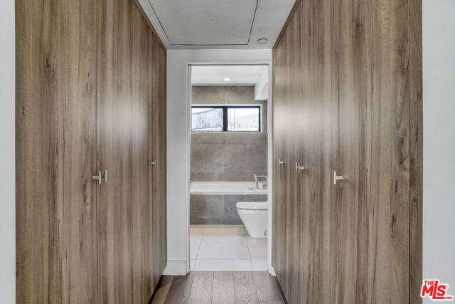 1445 1/4 N Martel Avenue, Los Angeles CA: https://media.crmls.org/mediaz/bf2d11a9-a477-4422-b746-01368a356713.jpg