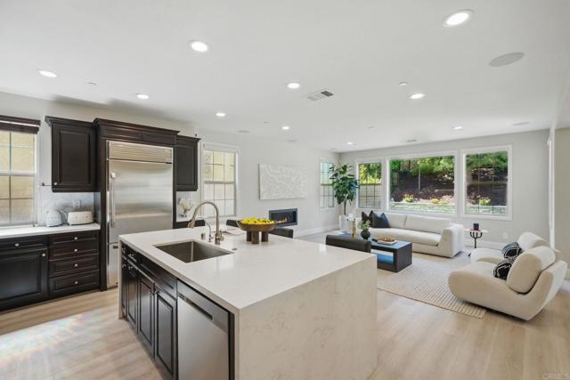 13560 Tierra Vista Circle, San Diego CA: https://media.crmls.org/mediaz/bf2d5b21-4833-4834-b365-311869d4f9e8.jpg