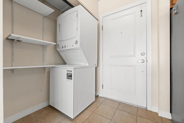 Image 19 of 20 For 6120 Decena Dr  207