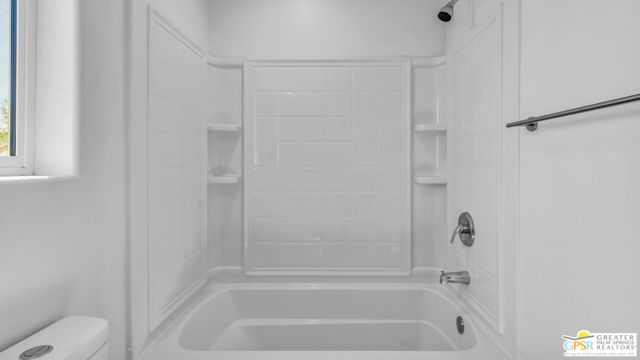 13704 Sarita Drive, Desert Hot Springs CA: https://media.crmls.org/mediaz/bf3076b2-b209-4a04-9fde-b8a5a3e54e64.jpg