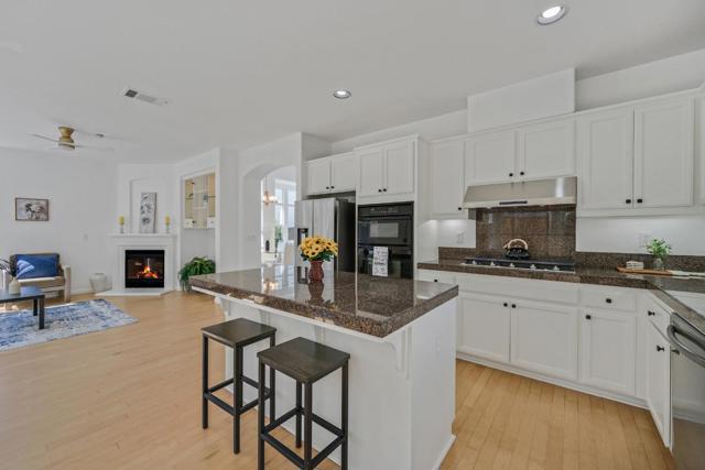 36075 Crystal Springs Drive, Newark CA: https://media.crmls.org/mediaz/bf3085ba-fe33-4b83-b58e-2522a8b8238e.jpg