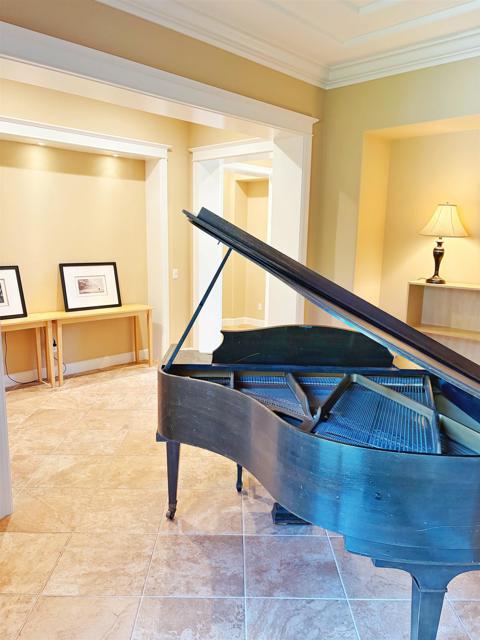 Detail Gallery Image 5 of 9 For 545 Quail Pointe Ln, Encinitas,  CA 92024 - 4 Beds | 3/1 Baths