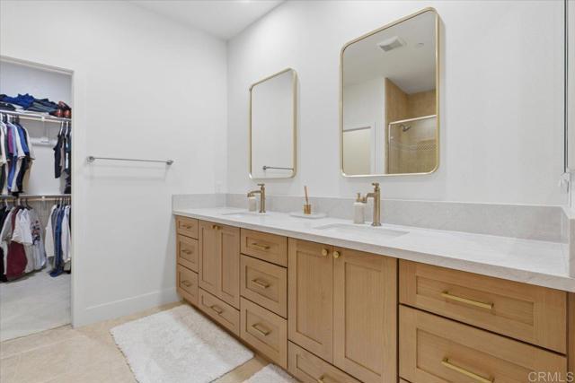 Detail Gallery Image 11 of 48 For 2510 Aperture Circle, San Diego,  CA 92108 - 3 Beds | 2/1 Baths