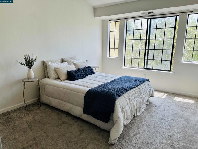 613 Devonwood, Hercules CA: https://media.crmls.org/mediaz/bf3501de-8ce1-4c98-bd24-f3acd14ef0df.jpg