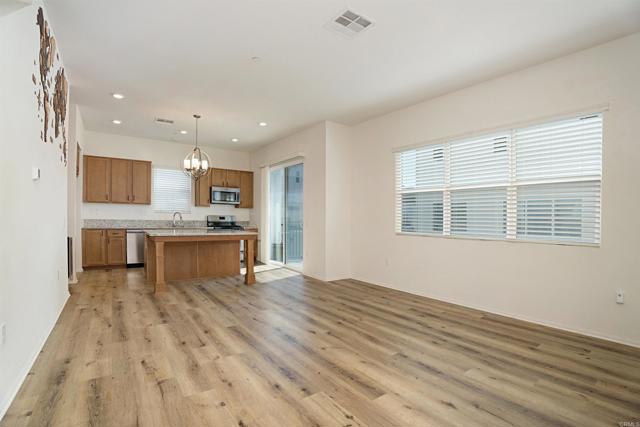 Detail Gallery Image 19 of 21 For 1455 Banahaw Dr #1,  Chula Vista,  CA 91915 - 2 Beds | 2/1 Baths