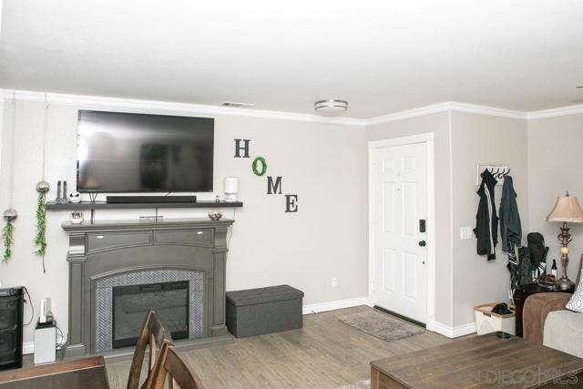 1419 Hummingbird Way, Hemet CA: https://media.crmls.org/mediaz/bf372cb1-1ab0-4bc7-9a17-5719b1e25774.jpg