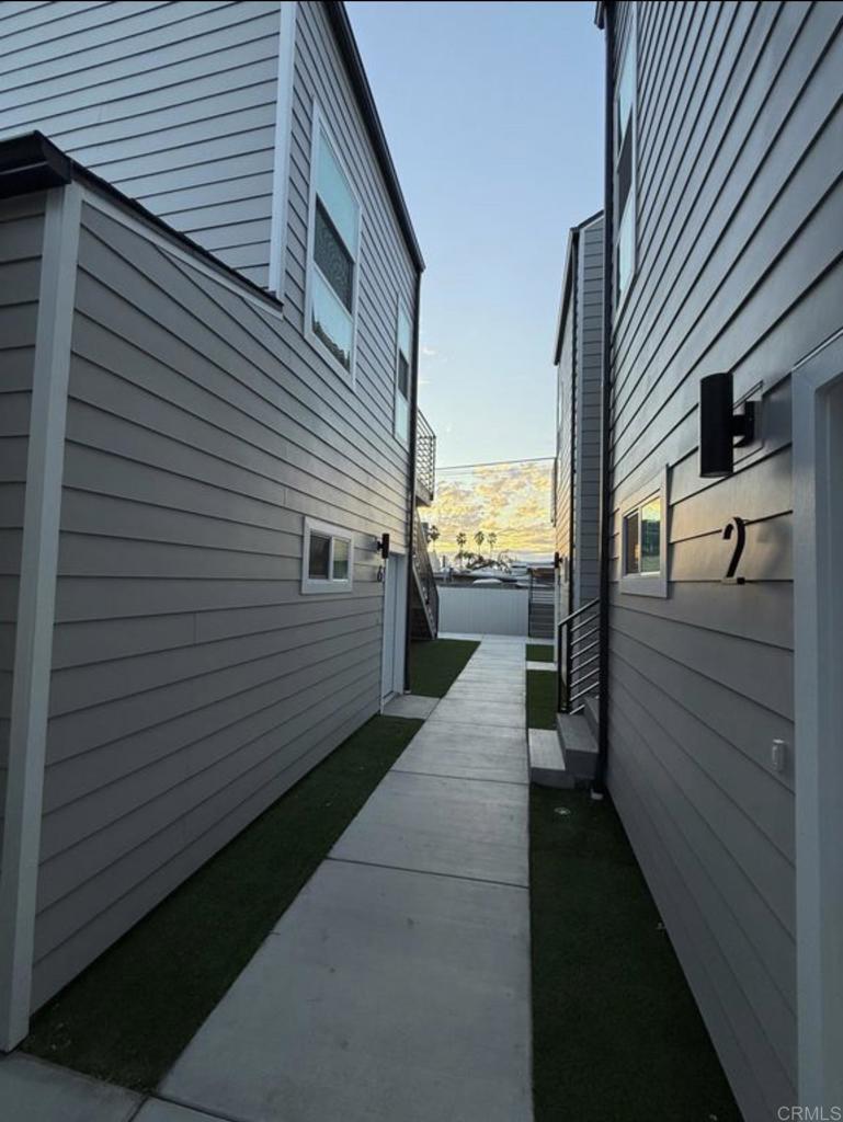 1202 Gertrude Street - photo 5
