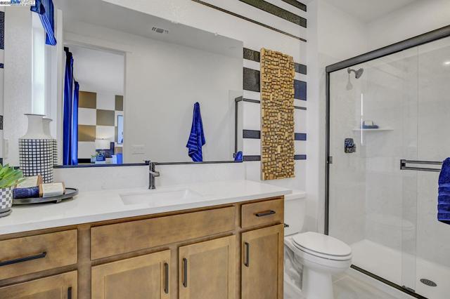 319 W Calabria Drive, Mountain House CA: https://media.crmls.org/mediaz/bf3b8069-4c39-4d41-9616-e49f32363105.jpg