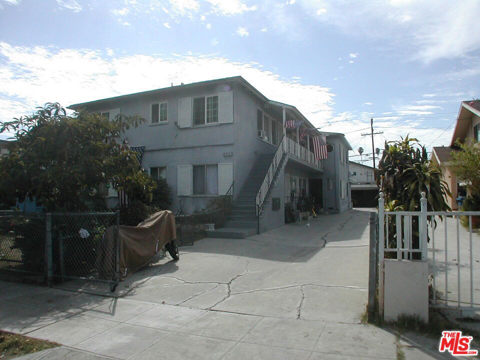833 N KINGSLEY Drive #6