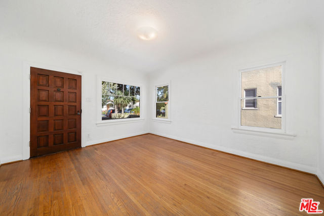 3000 Finch Street, Los Angeles CA: https://media.crmls.org/mediaz/bf3cf415-60c4-4978-9540-17012ca1ba13.jpg