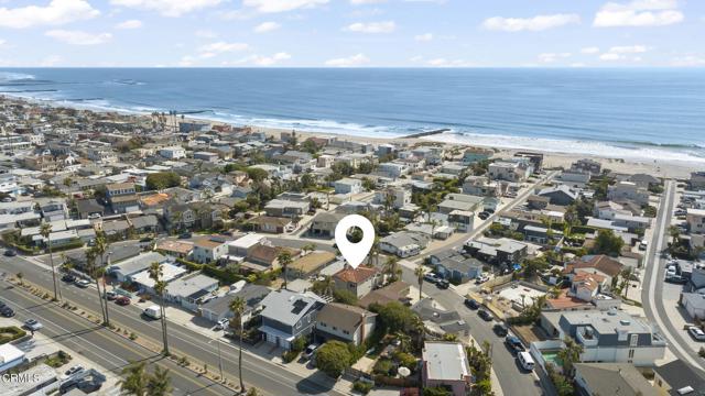 2149 Monmouth Drive, Ventura CA: https://media.crmls.org/mediaz/bf3d0833-9403-43ec-ad3c-3cf5b44709a4.jpg