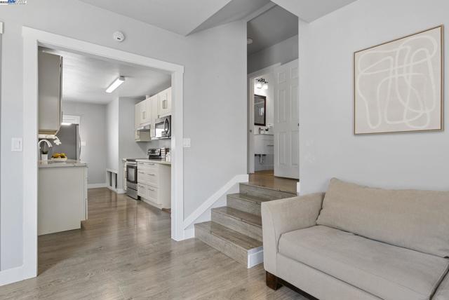 25910 Westview Way, Hayward CA: https://media.crmls.org/mediaz/bf3df62a-1ee9-48ab-8461-48f27387efcb.jpg