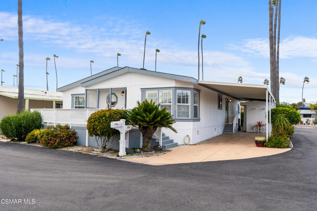 1215 Anchors Way Drive, Ventura CA: https://media.crmls.org/mediaz/bf3f7ab0-f628-4196-a425-72fe45ecbea3.jpg