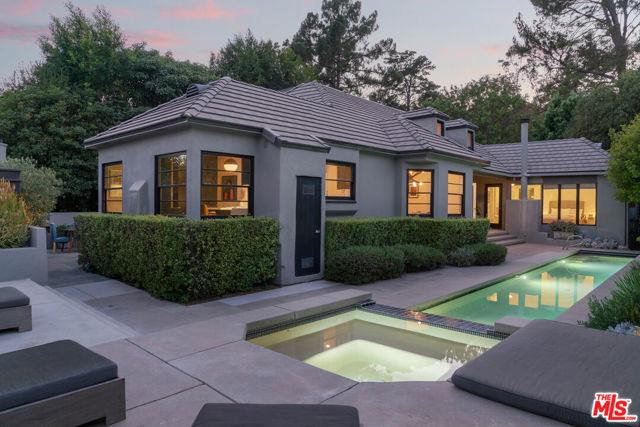 7640 Woodrow Wilson Drive, Los Angeles CA: https://media.crmls.org/mediaz/bf3f8bb0-b496-4d1b-bab6-d01678c1d1e9.jpg