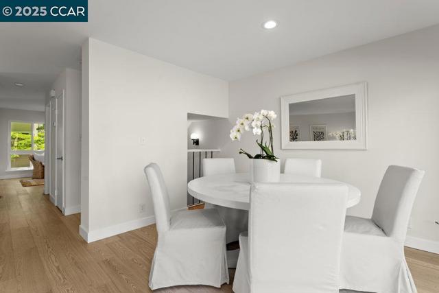 412 Woodminster, Moraga CA: https://media.crmls.org/mediaz/bf3fc727-6563-4142-a693-075d9cfbc9cc.jpg