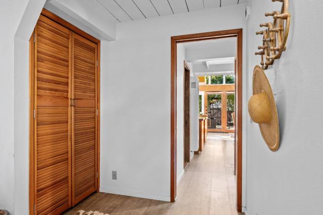 360 36th Avenue, Santa Cruz CA: https://media.crmls.org/mediaz/bf3ff517-2d99-4e0b-8e9d-77ce07249f36.jpg