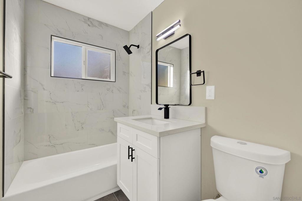 MLS #250043424SD image #14