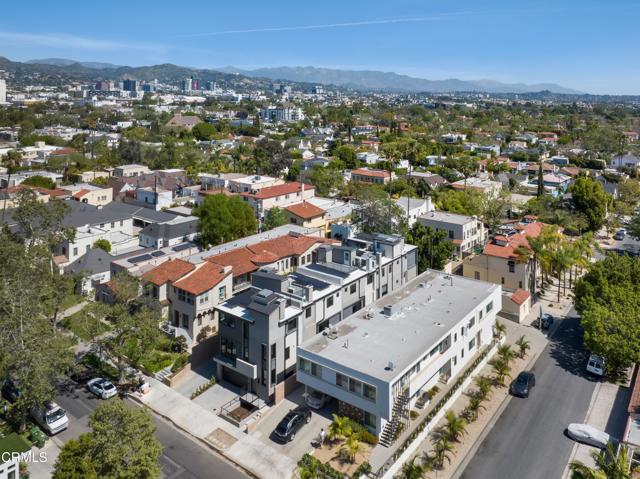 Detail Gallery Image 29 of 31 For 506 1/2 N Sycamore Ave, Los Angeles,  CA 90036 - 4 Beds | 3/1 Baths