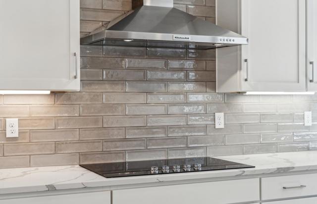 2512 Sage Street, San Mateo CA: https://media.crmls.org/mediaz/bf406996-691e-4523-a8f9-d50428d5124e.jpg