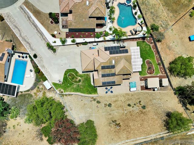 9410 Brian Way, El Cajon CA: https://media.crmls.org/mediaz/bf40c117-fef9-4203-865b-0755c84c8c45.jpg