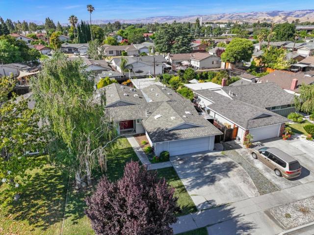 485 Sioux Lane, San Jose CA: https://media.crmls.org/mediaz/bf40e06f-d992-44b4-818e-8ae3d01a6bb6.jpg