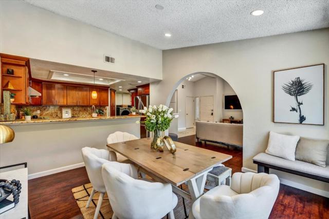 4241 Sora Terrace, Fremont CA: https://media.crmls.org/mediaz/bf415611-6c25-41c8-b537-fb91f190bfe8.jpg