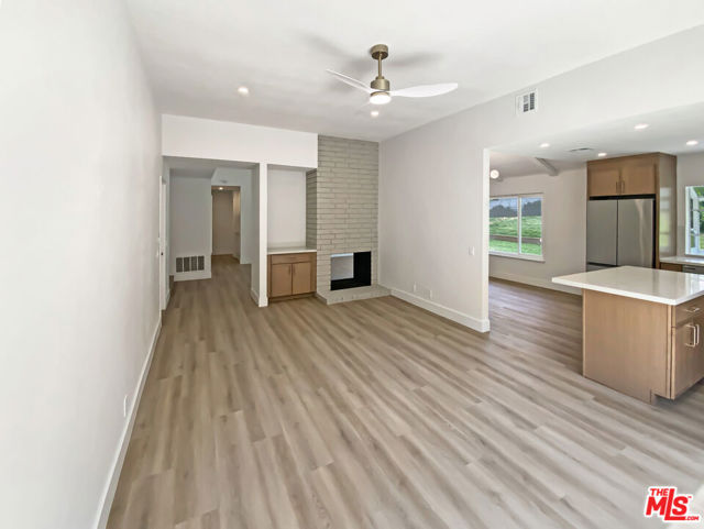 2230 La Crosse Circle, Claremont CA: https://media.crmls.org/mediaz/bf417a20-2559-4b7e-b03d-63e50e2de06c.jpg