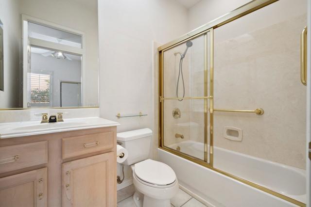 78586 Kensington Avenue, Palm Desert CA: https://media.crmls.org/mediaz/bf419336-964c-4058-8936-1a5498106a41.jpg
