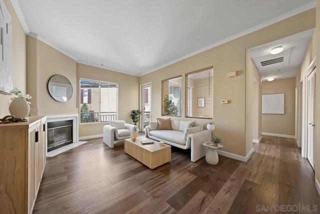 12362 Carmel Country Rd, San Diego CA: https://media.crmls.org/mediaz/bf425e83-9acc-4958-a8da-2d01ea7429bb.jpg