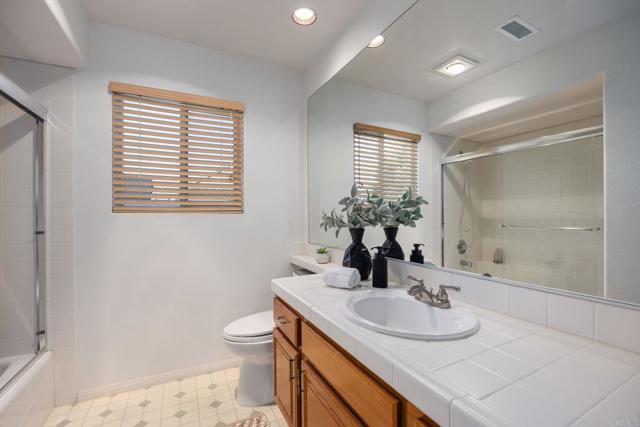Detail Gallery Image 25 of 38 For 1911 La Subida Way, San Marcos,  CA 92078 - 3 Beds | 2 Baths