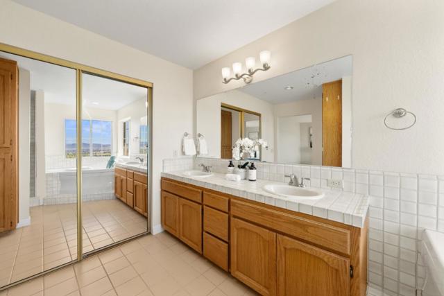 17101 Kruse Ranch Lane, Morgan Hill CA: https://media.crmls.org/mediaz/bf432b98-4939-4e46-a380-fe059da2e621.jpg