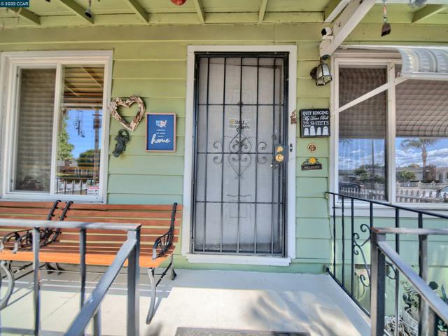 848 Linda Vista Street, San Jose CA: https://media.crmls.org/mediaz/bf44c757-514a-48f4-8525-2ed0b3617a20.jpg