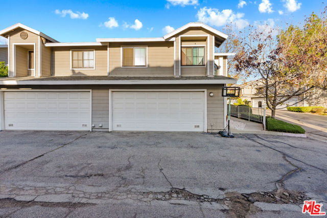 14200 Foothill Boulevard, 30 photo 5