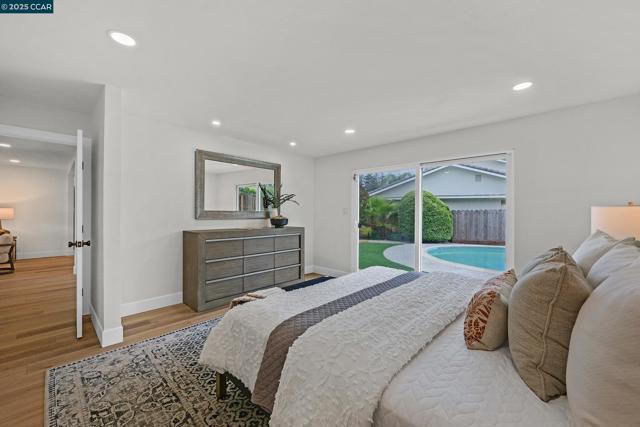 2043 Gill Port Ln, Walnut Creek CA: https://media.crmls.org/mediaz/bf453032-764e-4cfb-9749-1e3451df2ecc.jpg